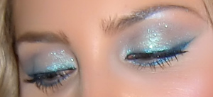 mermaid eye shadow teal green teal blue eye makeup sparkly iamamermaid com